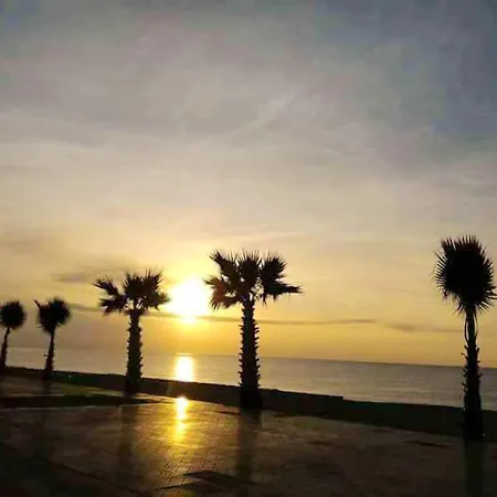 With 3 Bedrooms In With Balcony 700 M From The Beach Apartment Marina di Gioiosa Ionica