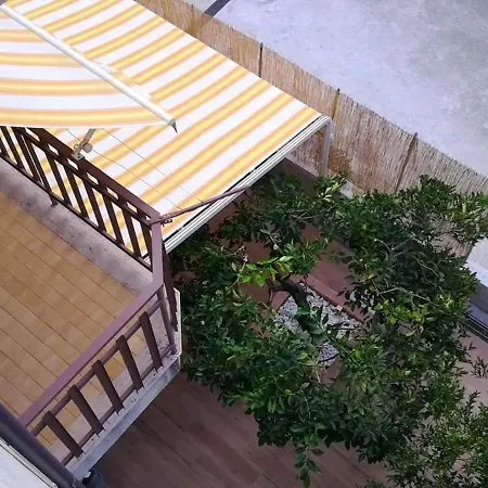 With 3 Bedrooms In With Balcony 700 M From The Beach * 마리나디지오이사이오니카