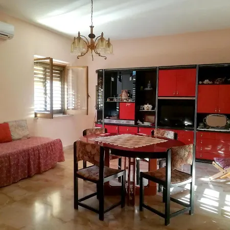 With 3 Bedrooms In With Balcony 700 M From The Beach * Marina di Gioiosa Ionica